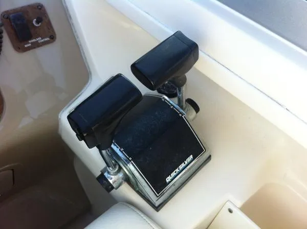 Slide: The Image of Sea Ray 290 Sundancer 1999 - 9