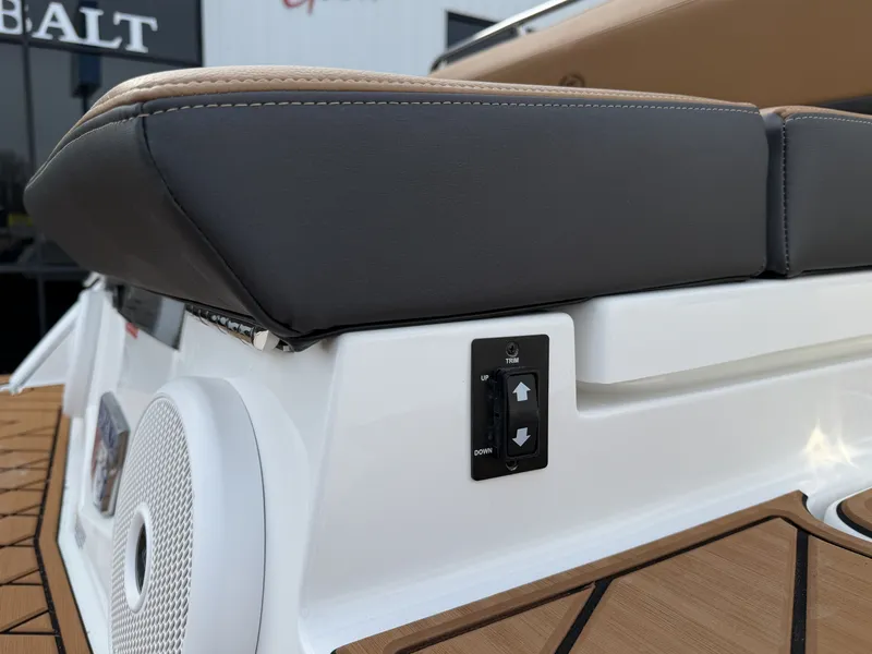 Slide: The Image of Cobalt R8 2026 - 10