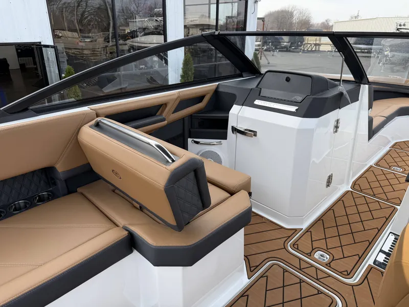 Slide: The Image of Cobalt R8 2026 - 16