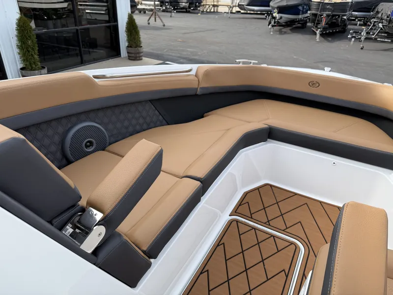 Slide: The Image of Cobalt R8 2026 - 24