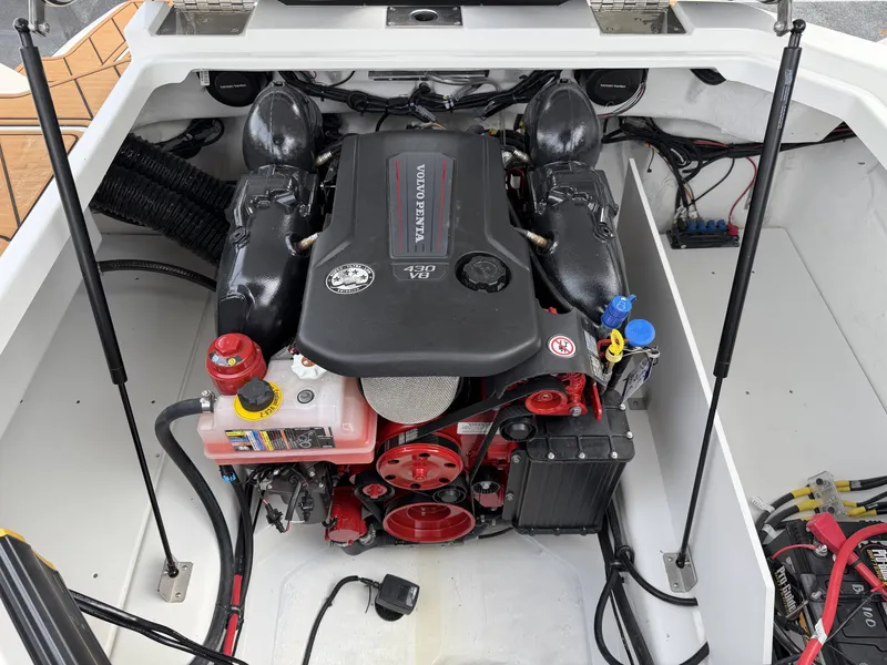 Slide: The Image of Cobalt R8 2026 - 30