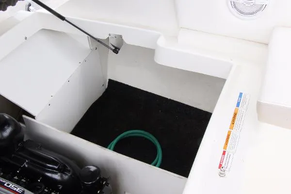 Slide: The Image of Sea Ray 280 Sundeck 2013 - 6
