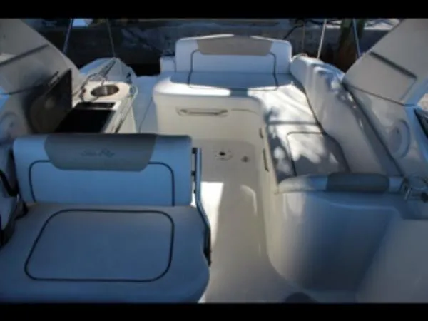 Slide: The Image of Sea Ray 270 Sundancer 2009 - 6