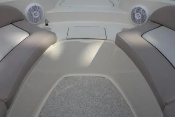 Slide: The Image of Sea Ray 270 Sundeck 2004 - 7