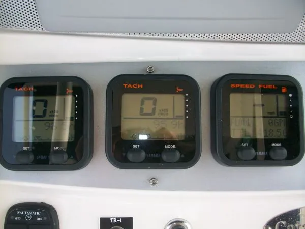 Slide: The Image of Chris-Craft Catalina 2008 - 11