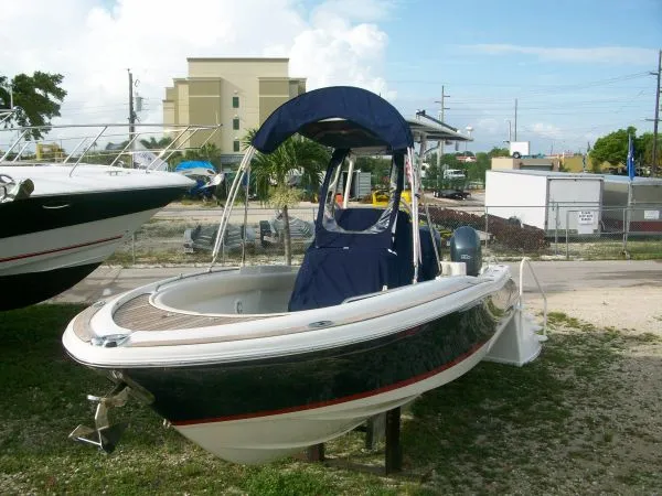 Slide: The Image of Chris-Craft Catalina 2008 - 3