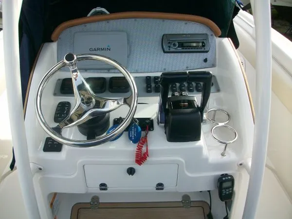 Slide: The Image of Chris-Craft Catalina 2008 - 4