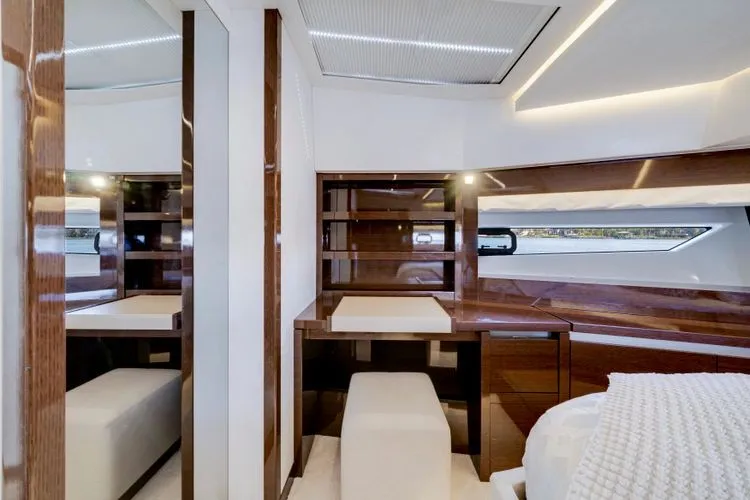 Slide: The Image of 2019 Prestige 630 - Image 34 - 34