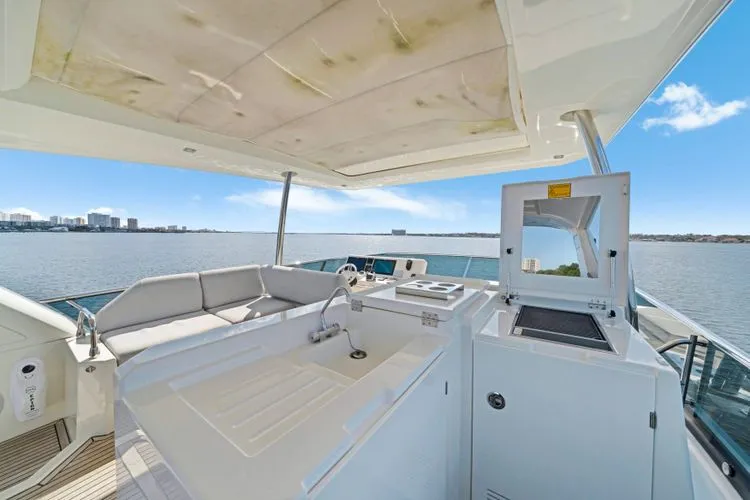 Slide: The Image of 2019 Prestige 630 - Image 39 - 39