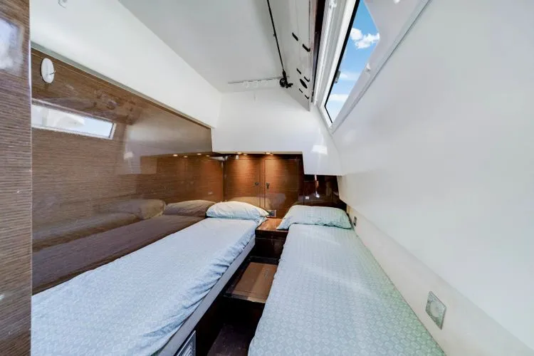 Slide: The Image of 2019 Prestige 630 - Image 41 - 41