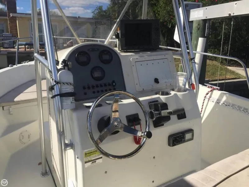 Slide: The Image of Hydra-Sports 230 Lightning Series 2004 - 9