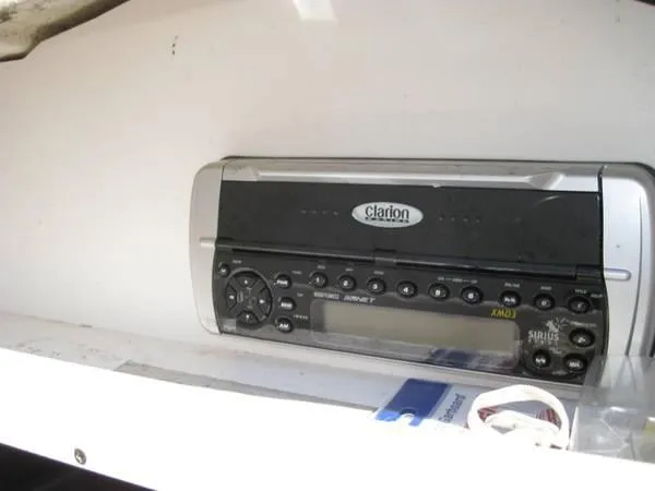 Slide: The Image of Sea Ray 240 Sundeck 2005 - 11