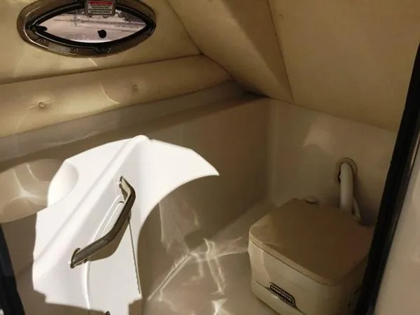 Slide: The Image of Sea Ray 240 Sundeck 2005 - 1