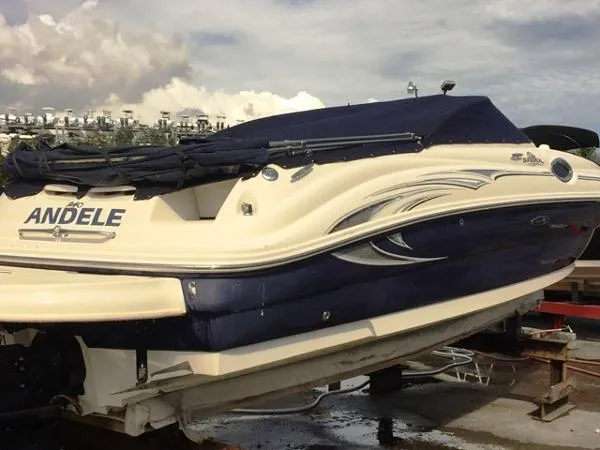 Slide: The Image of Sea Ray 240 Sundeck 2005 - 2