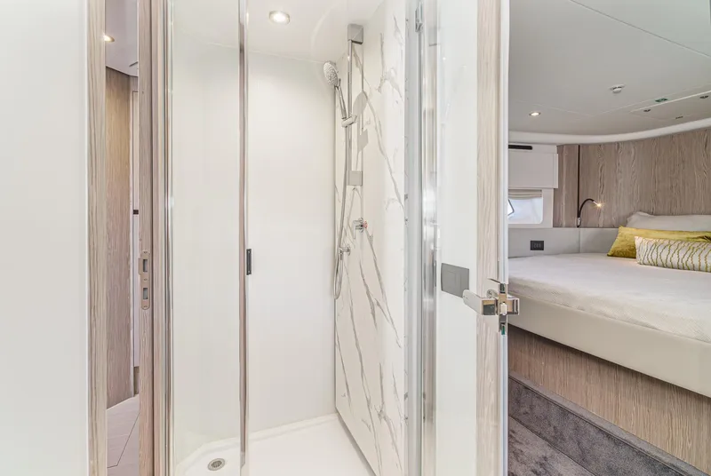 Slide: The Image of Azimut Fly 53 2024 - 53