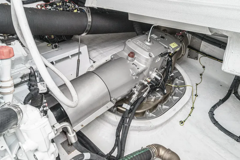 Slide: The Image of Azimut Fly 53 2024 - 60