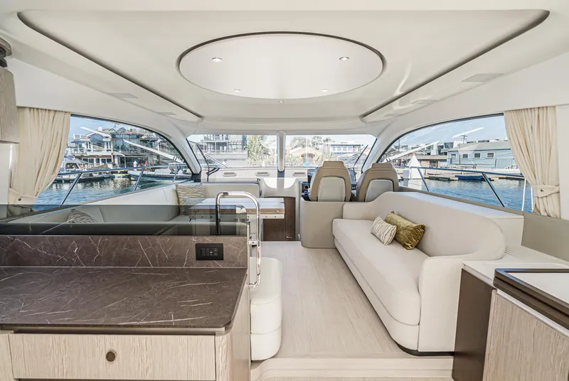 Slide: The Image of Azimut Fly 53 2024 - 68