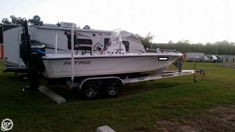 Slide: The Image of Nitro Bay 2200 VL 2005 - 1