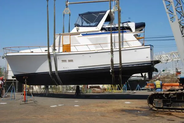 Slide: The Image of CHB pilothouse 1981 - 4