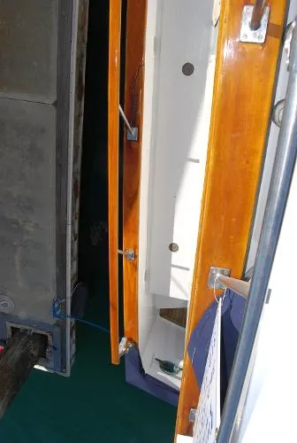 Slide: The Image of CHB pilothouse 1981 - 9