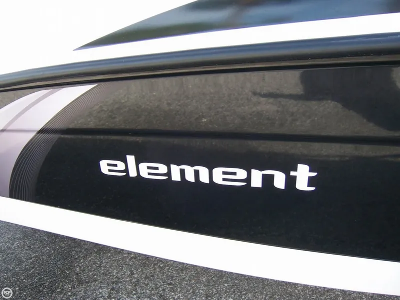 Slide: The Image of Bayliner Element 2014 - 10
