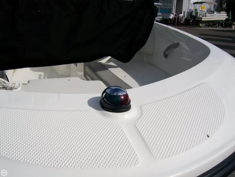 Slide: The Image of Bayliner Element 2014 - 2