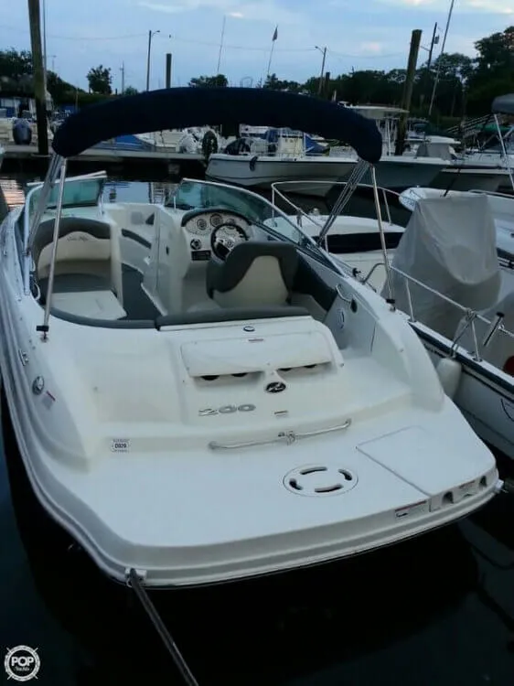 Slide: The Image of Sea Ray 200 Sundeck 2011 - 1