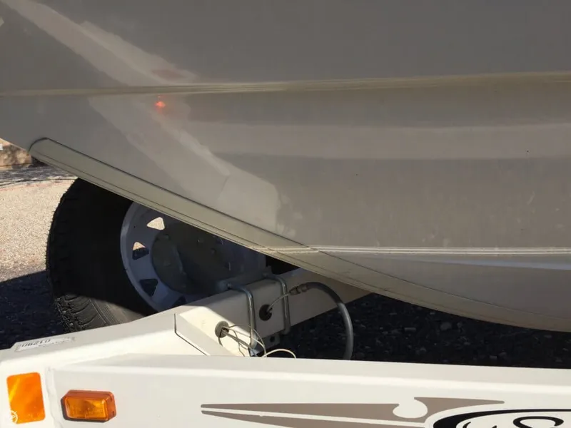 Slide: The Image of Sea Ray 195 Sport 2007 - 8