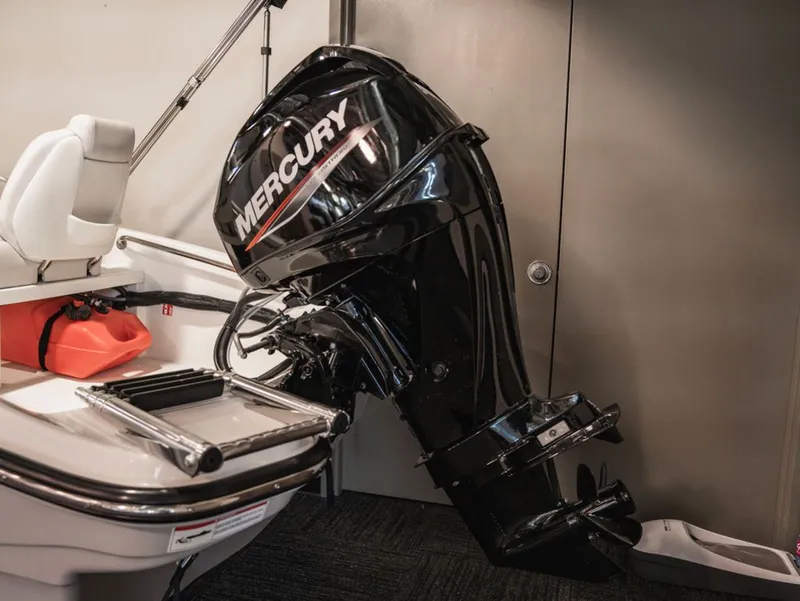 Slide: The Image of Boston Whaler 130 Super Sport 2026 - 11