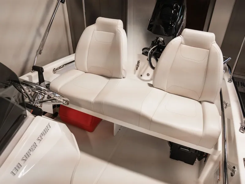Slide: The Image of Boston Whaler 130 Super Sport 2026 - 9