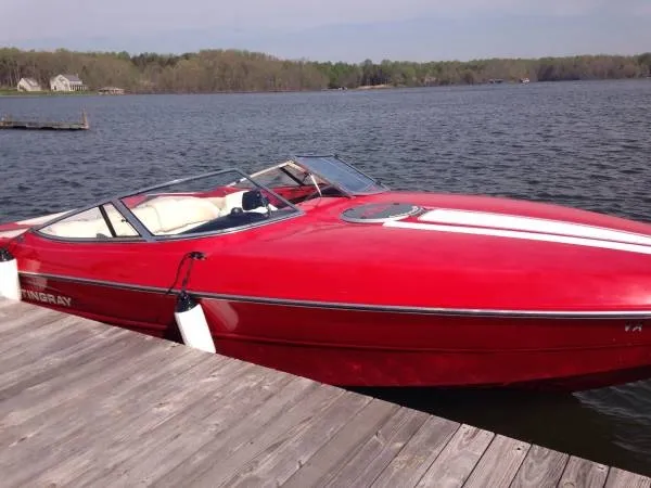 Slide: The Image of Stingray 230 SX 2001 - 1