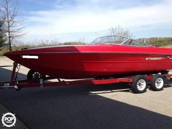 Slide: The Image of Stingray 230 SX 2001 - 2