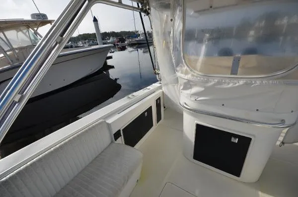 Slide: The Image of Salt Shaker 300 Center Console 1994 - 8