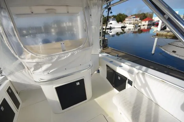 Slide: The Image of Salt Shaker 300 Center Console 1994 - 9