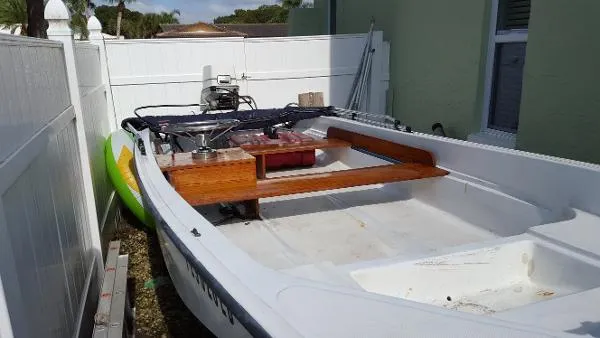 Slide: The Image of Boston Whaler 1984 - 3