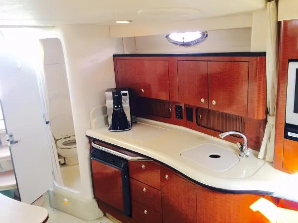 Slide: The Image of Sea Ray 32 Sundancer 2004 - 3