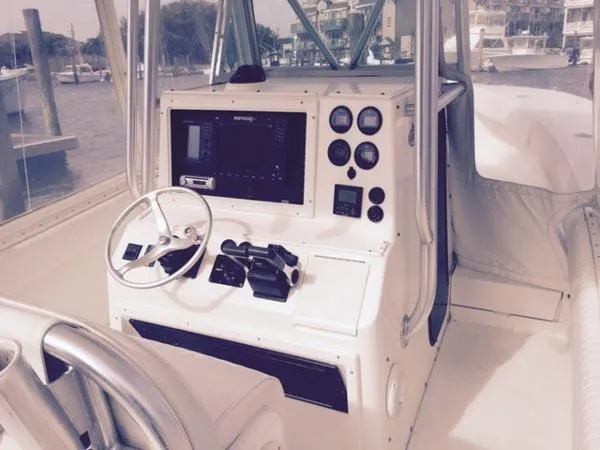 Slide: The Image of Regulator Marine Classic 2000 - 8
