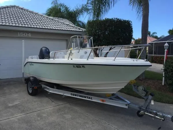 Slide: The Image of Edgewater with trailer 170CC 2012 - 9