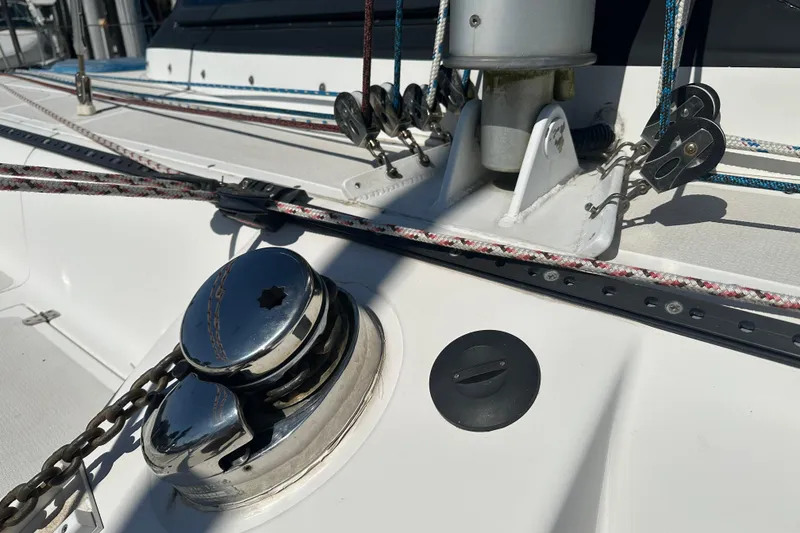 Slide: The Image of Close-up of a Seawind 1000 XL 2008 anchor winch. - 38