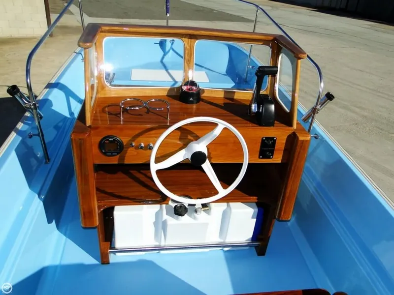 Slide: The Image of Boston Whaler Nauset 16 1965 - 9