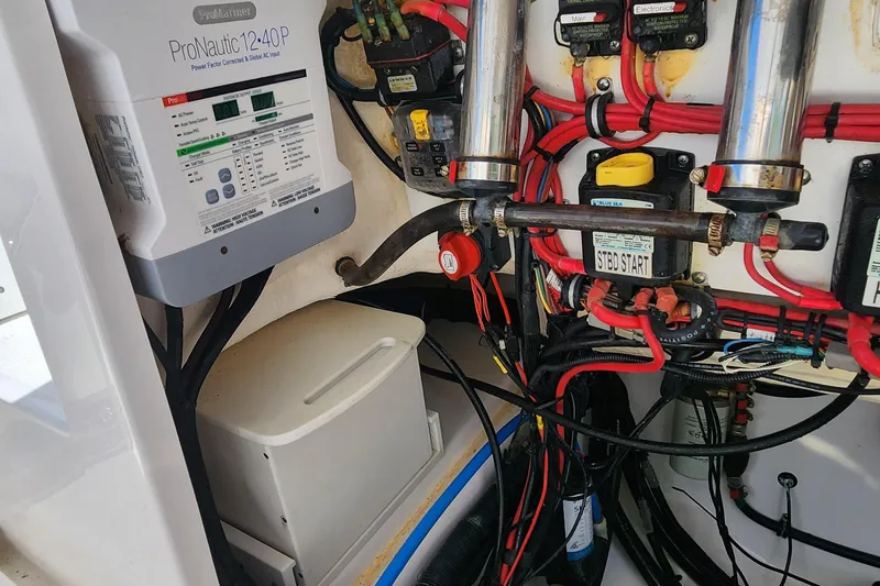 Slide: The Image of Electrical system of a 2017 Everglades 255 Center Console boat, featuring ProNautic charger. - 27