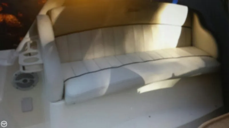 Slide: The Image of Rinker 330 Fiesta Vee 1999 - 9