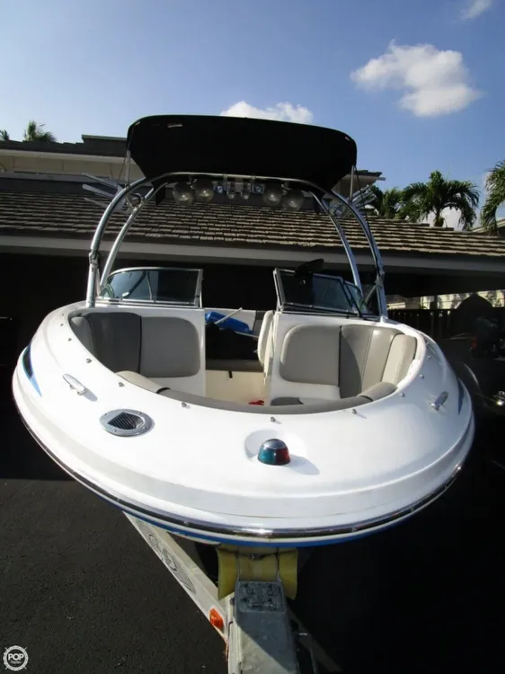 Slide: The Image of Sea Ray 185 Sport 2011 - 1