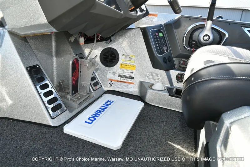 Slide: The Image of Ranger Z521L Dual Console 2020 - 51