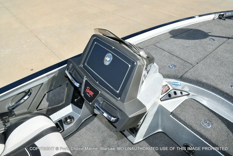 Slide: The Image of Ranger Z521L Dual Console 2020 - 53