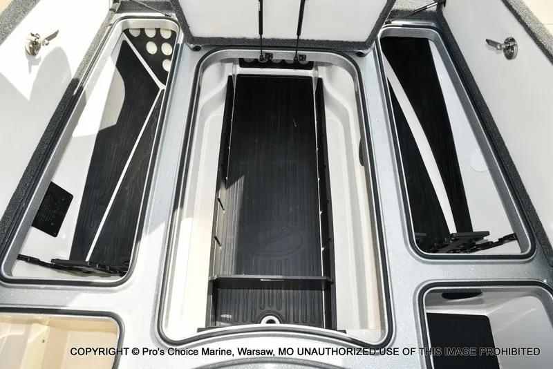 Slide: The Image of Ranger Z521L Dual Console 2020 - 65