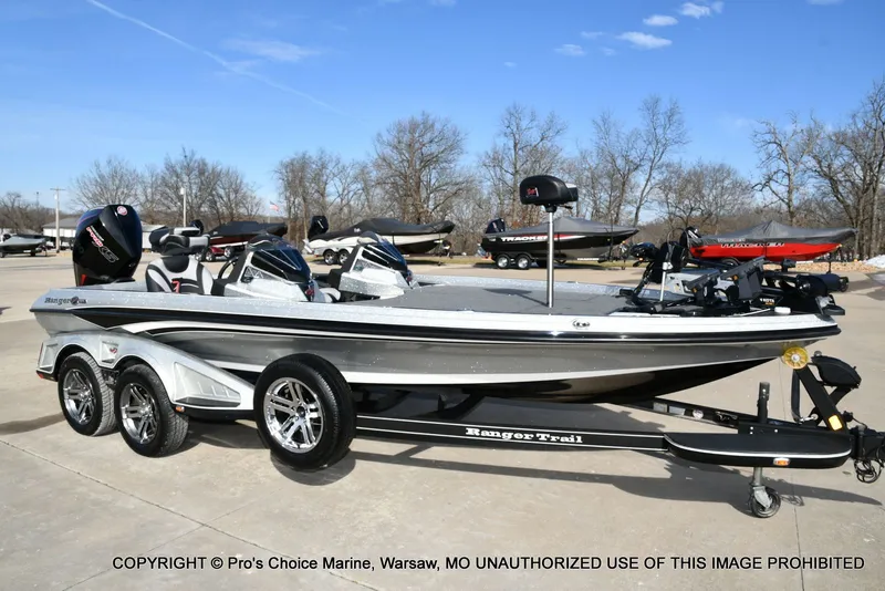 Slide: The Image of Ranger Z521L Dual Console 2020 - 79