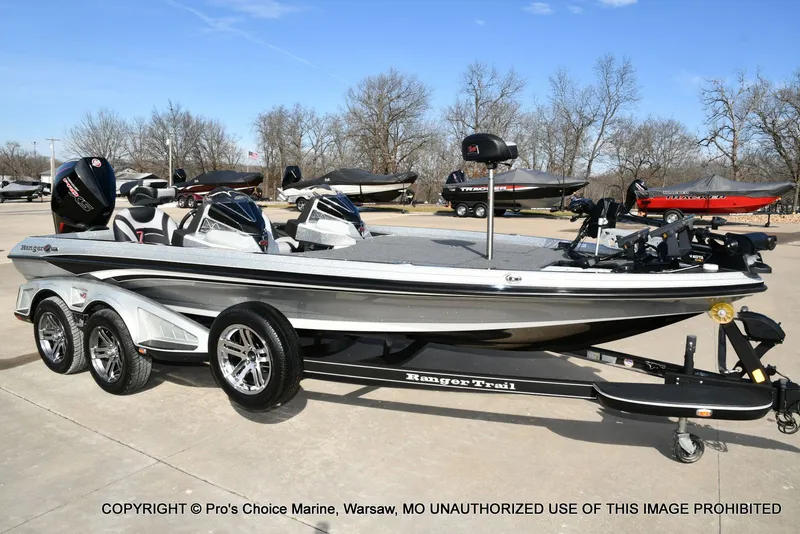 Slide: The Image of Ranger Z521L Dual Console 2020 - 82