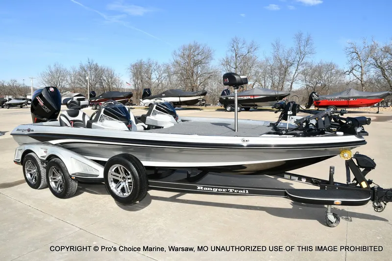 Slide: The Image of Ranger Z521L Dual Console 2020 - 85