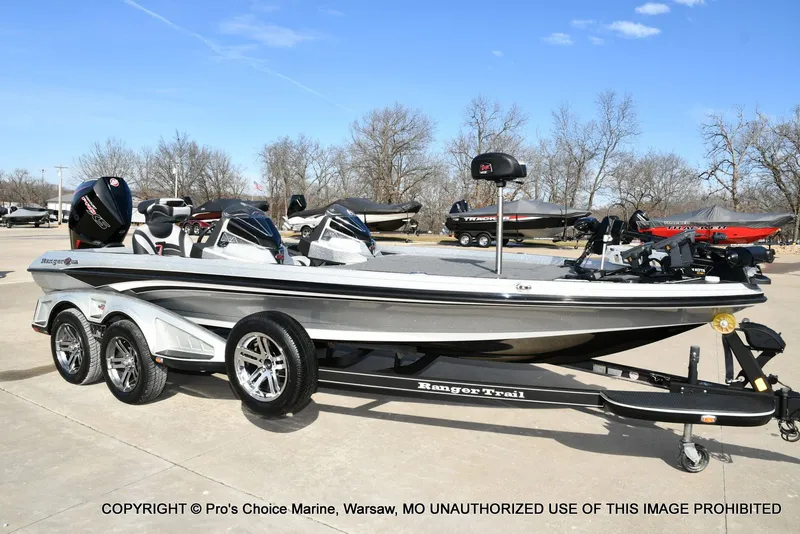 Slide: The Image of Ranger Z521L Dual Console 2020 - 86